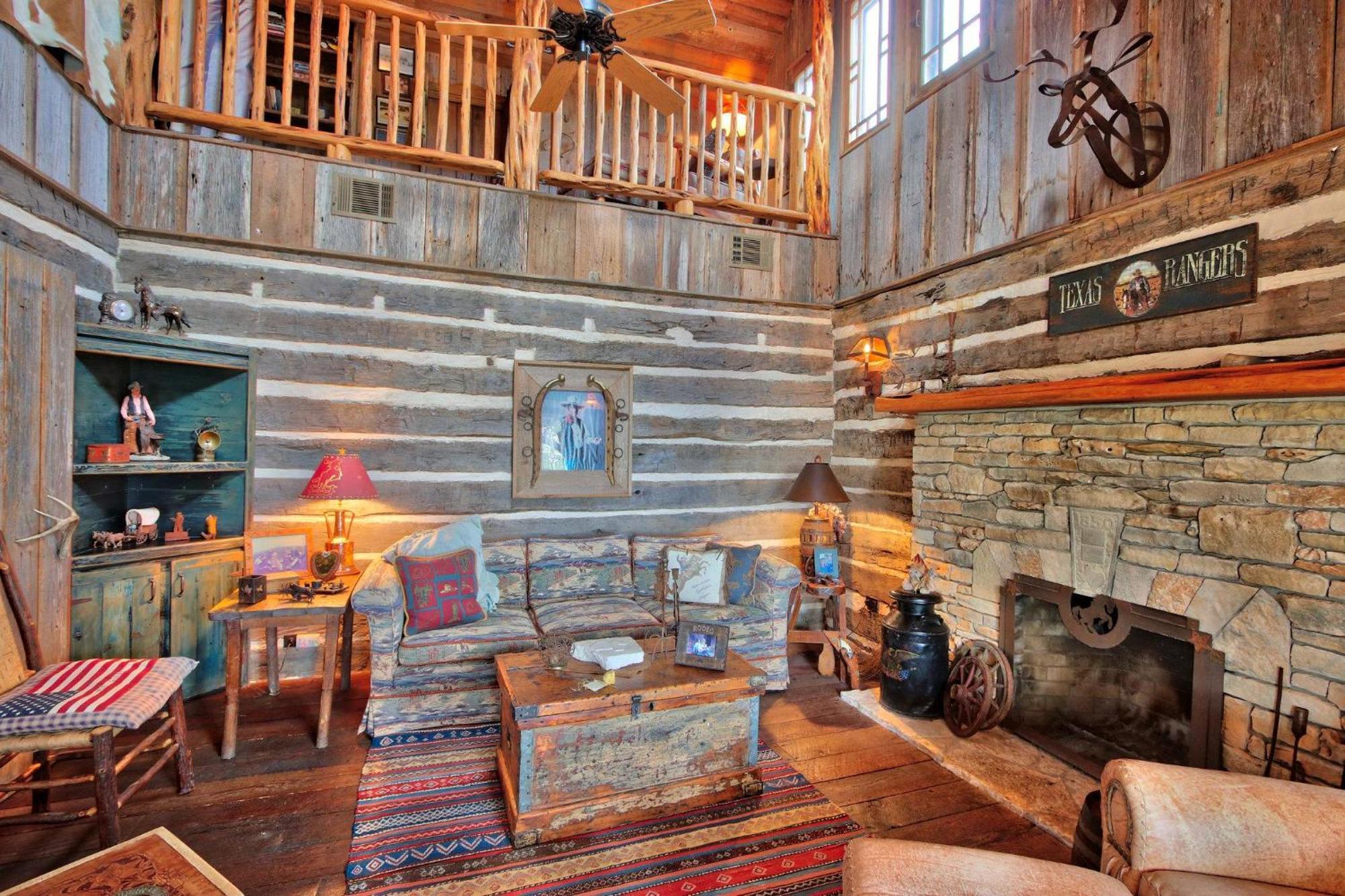 Log Cabin At Old Glory Ranch Wimberley Exterior foto